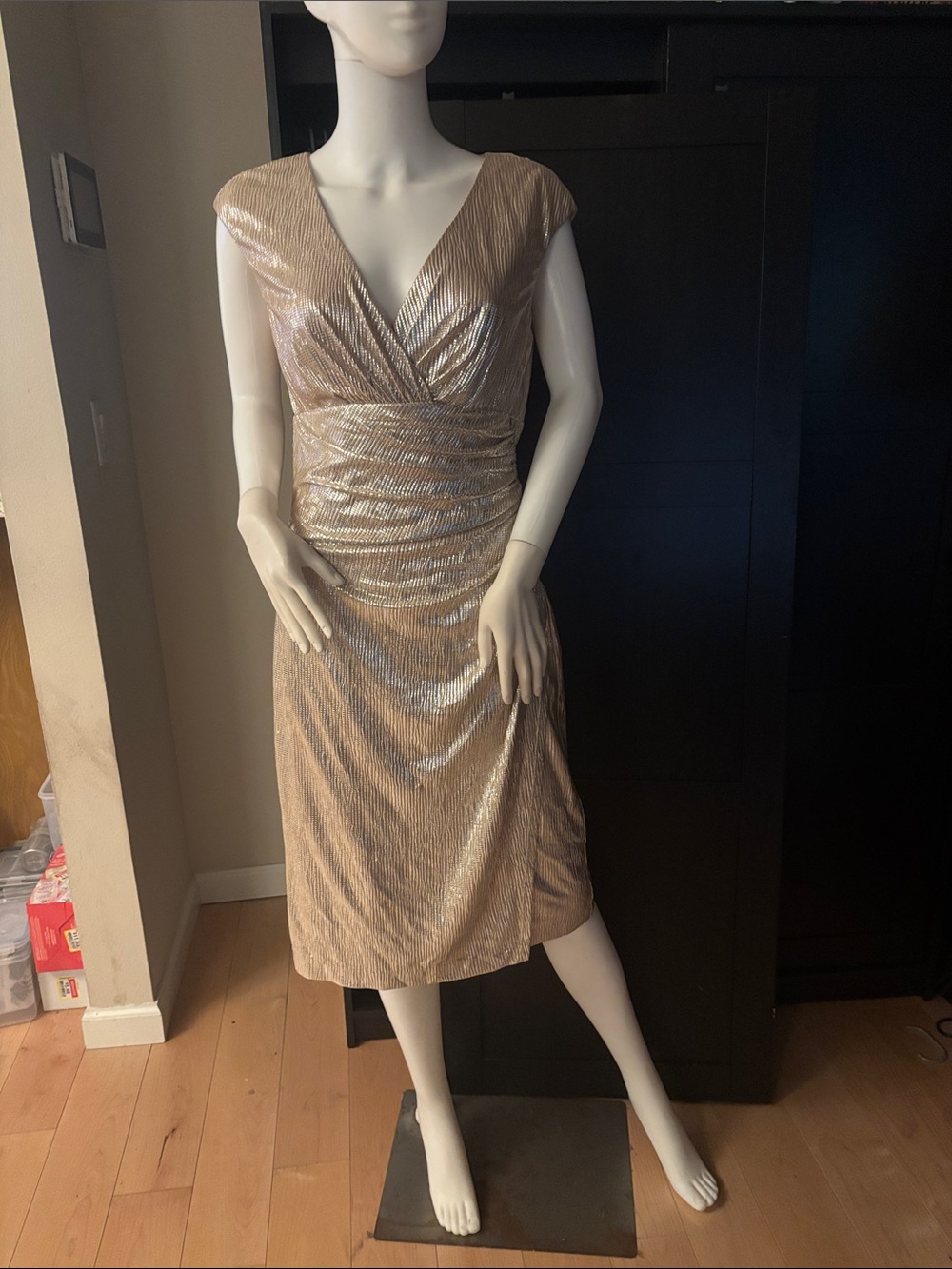 Lauren Ralph Lauren Metallic Gold V-Neck Ruched Sheath Dress